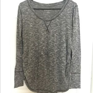 Liz Lange for Target longsleeve maternity shirt